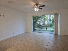 960 Pipers Cay Dr 960, West Palm Beach FL 33415