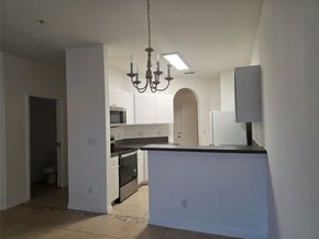 960 Pipers Cay Dr 960, West Palm Beach FL 33415