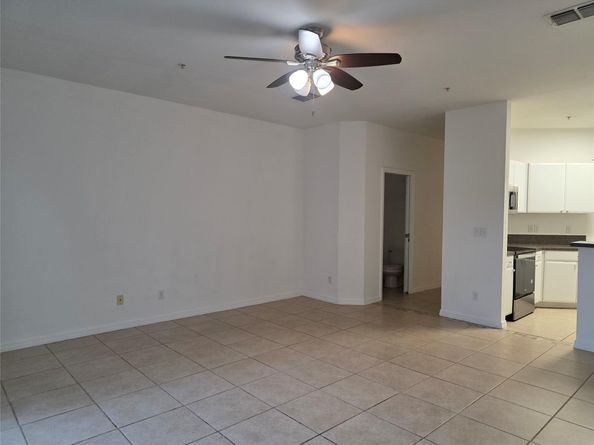 960 Pipers Cay Dr 960, West Palm Beach FL 33415