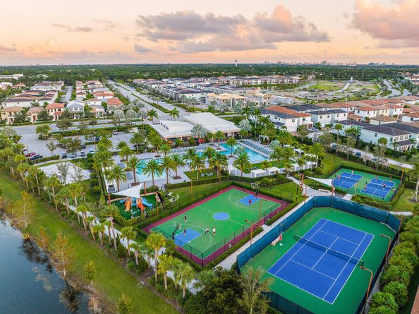 Undisclosed Address #RX-11121245, Palm Beach Gardens FL 33418