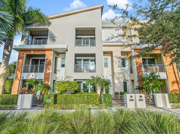 Undisclosed Address #RX-11121245, Palm Beach Gardens FL 33418