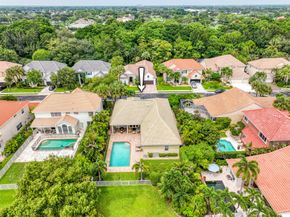 144 Oakwood Lane, Palm Beach Gardens FL 33410