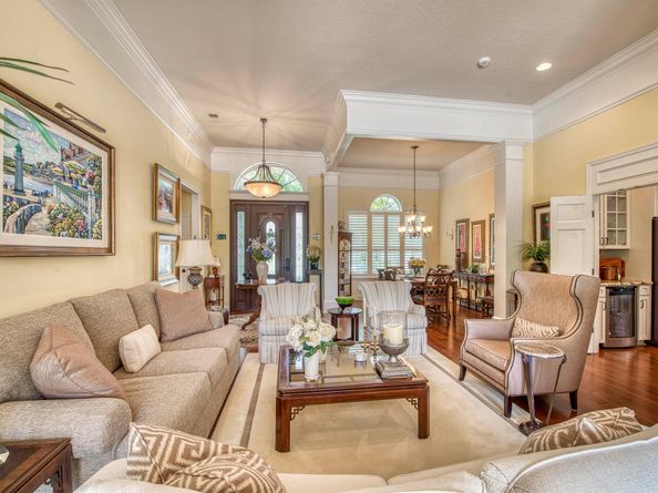 144 Oakwood Lane, Palm Beach Gardens FL 33410