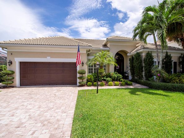 144 Oakwood Lane, Palm Beach Gardens FL 33410