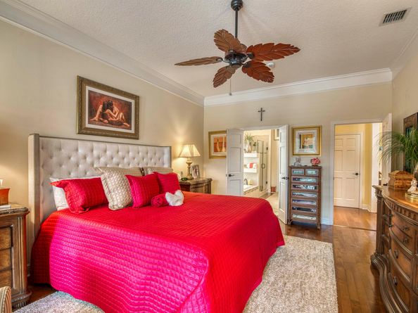 144 Oakwood Lane, Palm Beach Gardens FL 33410