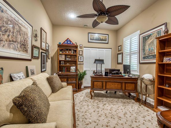 144 Oakwood Lane, Palm Beach Gardens FL 33410