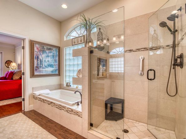 144 Oakwood Lane, Palm Beach Gardens FL 33410