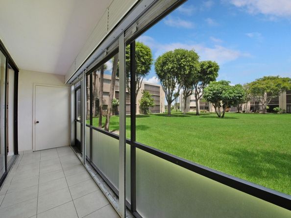 5310 Las Verdes Circle 118, Delray Beach FL 33484