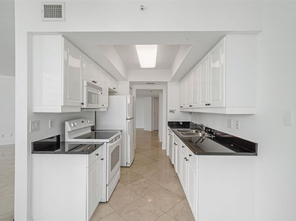 21055 NE 37th Ave 2703, Aventura FL 33180