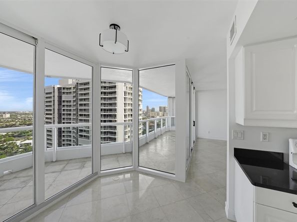 21055 NE 37th Ave 2703, Aventura FL 33180