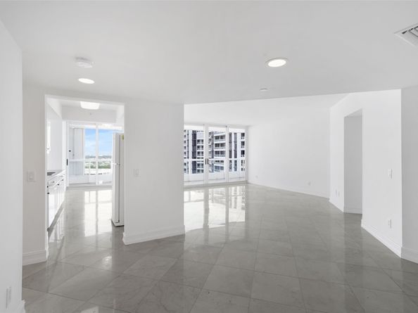 21055 NE 37th Ave 2703, Aventura FL 33180