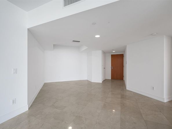 21055 NE 37th Ave 2703, Aventura FL 33180