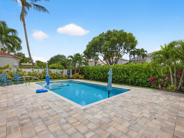2060 Cezanne Road, West Palm Beach FL 33409
