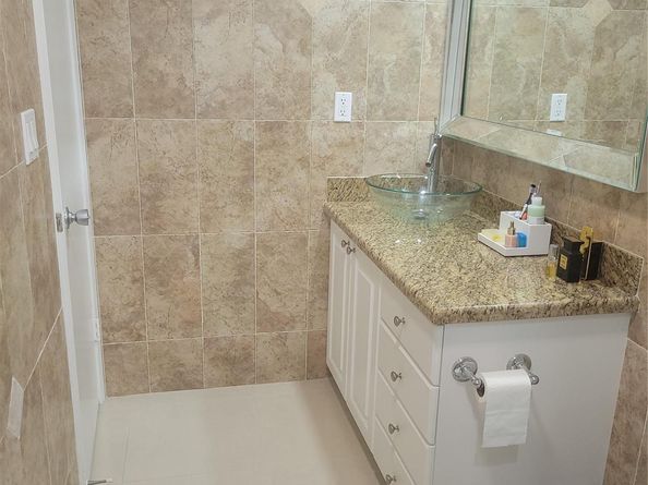 19370 Collins Ave 809, Sunny Isles Beach FL 33160