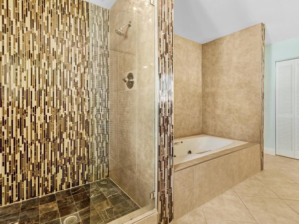 912 SE 8th Court, Deerfield Beach FL 33441