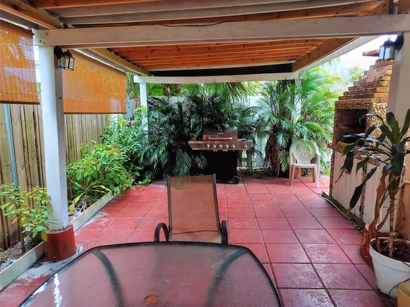 17376 SW 21st St, Miramar FL 33029