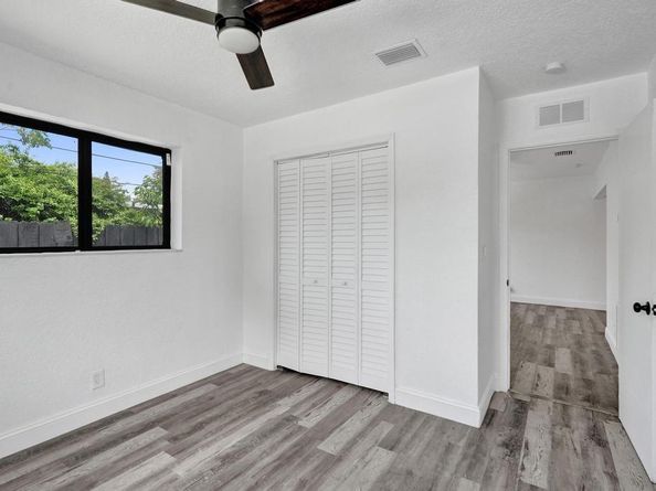 1810 NW 9th St, Fort Lauderdale FL 33311