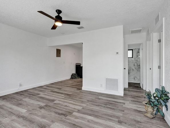 1810 NW 9th St, Fort Lauderdale FL 33311