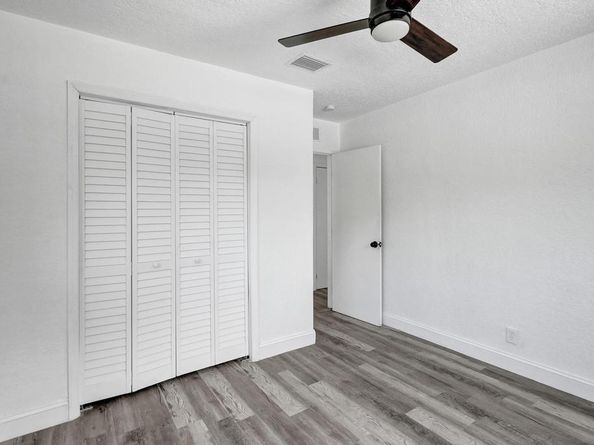1810 NW 9th St, Fort Lauderdale FL 33311