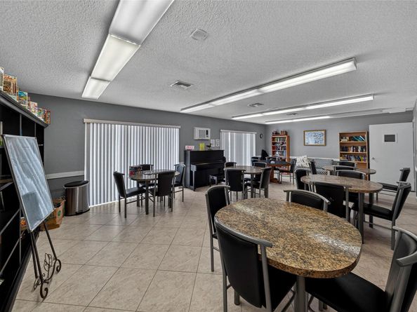 7610 NW 1st St 201, Margate FL 33063