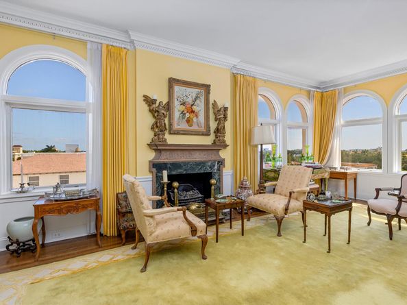 9 Via Parigi, Palm Beach FL 33480