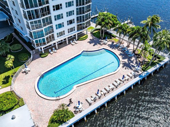 220 Macfarlane Drive S805, Delray Beach FL 33483