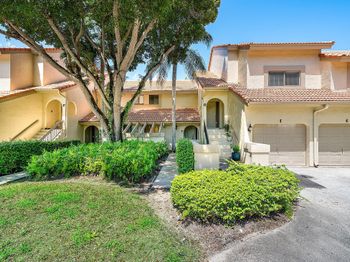 5520 Coach House Circle