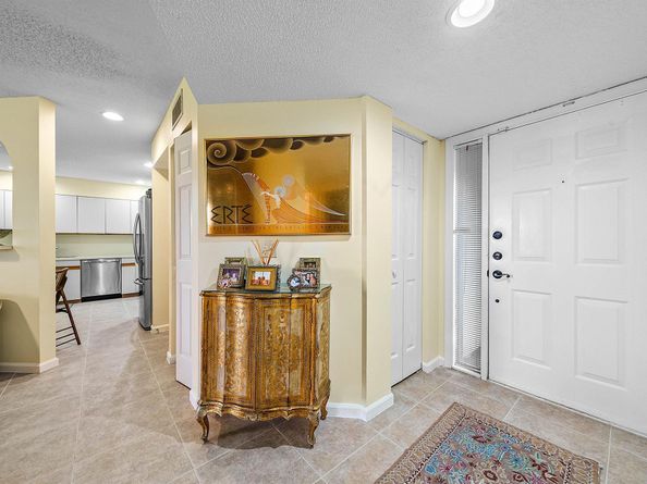 5520 Coach House Circle C, Boca Raton FL 33486