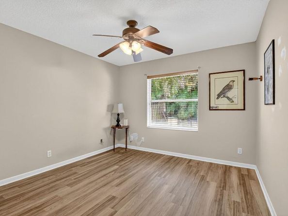 7549 Chicora Ct, Lake Worth FL 33467