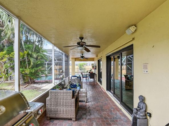 7549 Chicora Ct, Lake Worth FL 33467