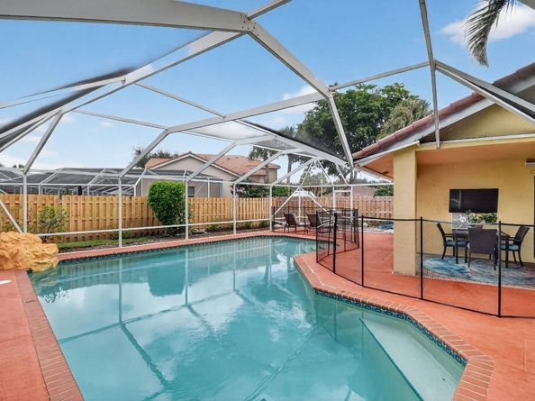 7549 Chicora Ct, Lake Worth FL 33467