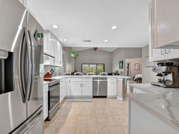 7549 Chicora Ct, Lake Worth FL 33467