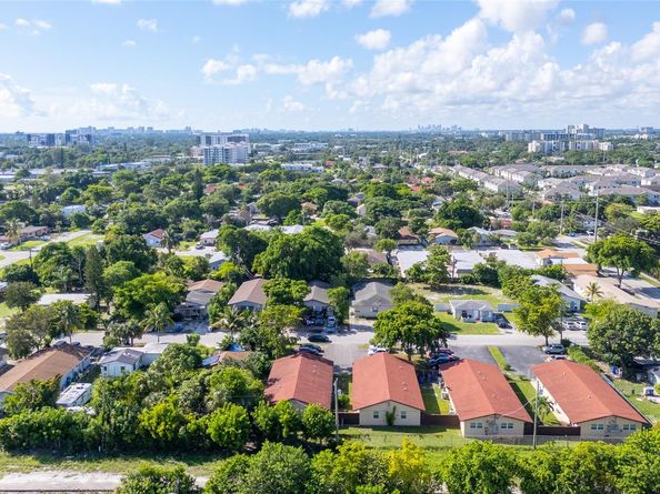 233 NW 12th Ct, Pompano Beach FL 33060