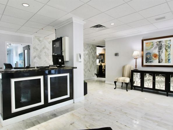 3233 NE 34th St 406, Fort Lauderdale FL 33308