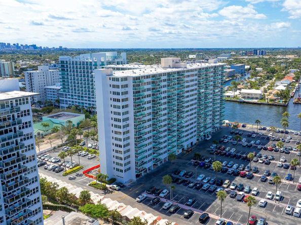 3233 NE 34th St 406, Fort Lauderdale FL 33308