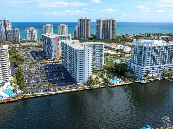 3233 NE 34th St 406, Fort Lauderdale FL 33308
