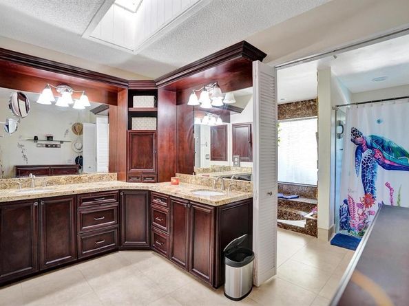 9924 NW 3rd Place, Coral Springs FL 33071