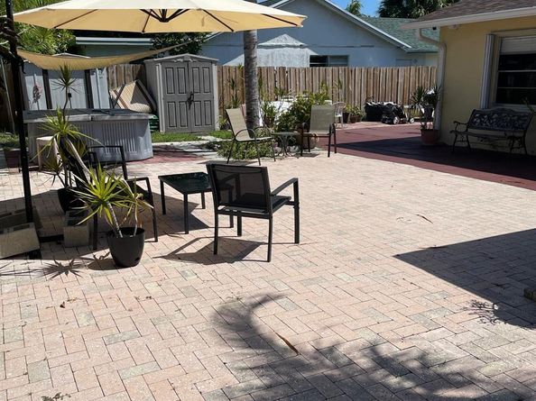 1063 Concert Way, Royal Palm Beach FL 33411