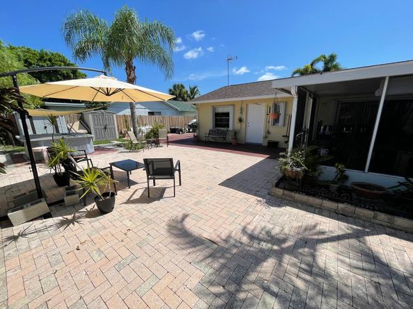 1063 Concert Way, Royal Palm Beach FL 33411