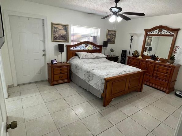 1063 Concert Way, Royal Palm Beach FL 33411