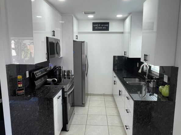1063 Concert Way, Royal Palm Beach FL 33411