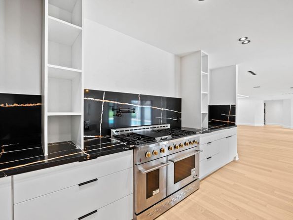 5220 N 31st Pl, Hollywood FL 33021