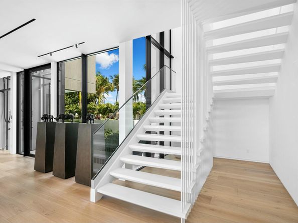 2633 Spanish River Road, Boca Raton FL 33432