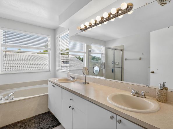 7581 Bristol Bay Lane, Lake Worth FL 33467