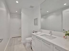 100 E Las Olas Blvd 4301, Fort Lauderdale FL 33301