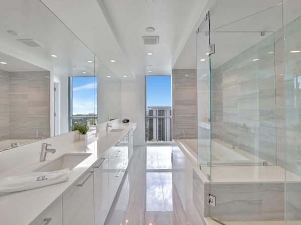 100 E Las Olas Blvd 4301, Fort Lauderdale FL 33301