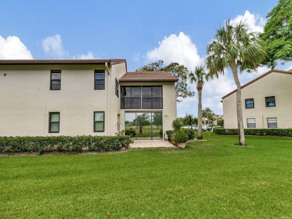 5869 Parkwalk Drive, Boynton Beach FL 33472