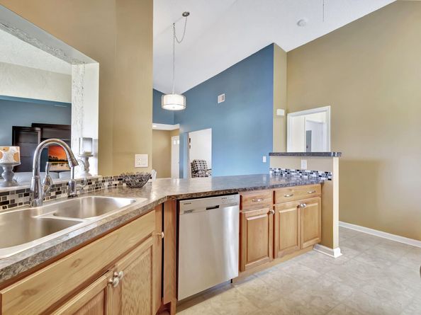 5869 Parkwalk Drive, Boynton Beach FL 33472