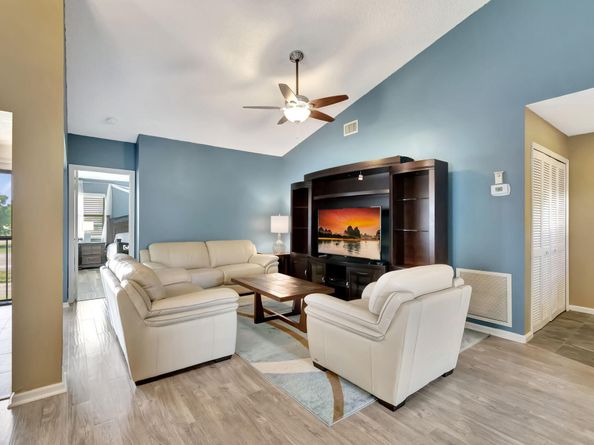 5869 Parkwalk Drive, Boynton Beach FL 33472