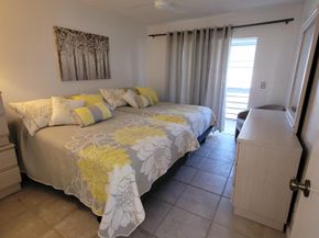 232 Canterbury J, West Palm Beach FL 33417